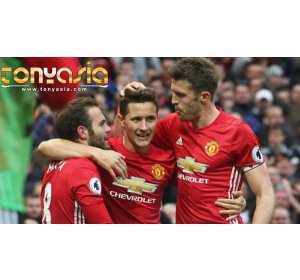 Herrera Bersama Tim Akan Terus Membuat Fans Bangga | Agen Bola Online | Judi Bola